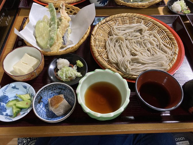 元祖戸隠手打ちそば 岩戸家の天ざるそば